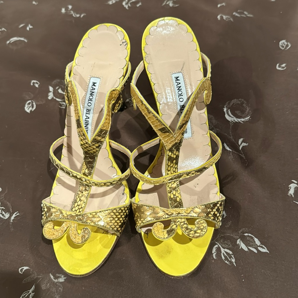 Manolo Blahnik, Size 8, Bayan Crepe De Chine Black, Gold On Yellow